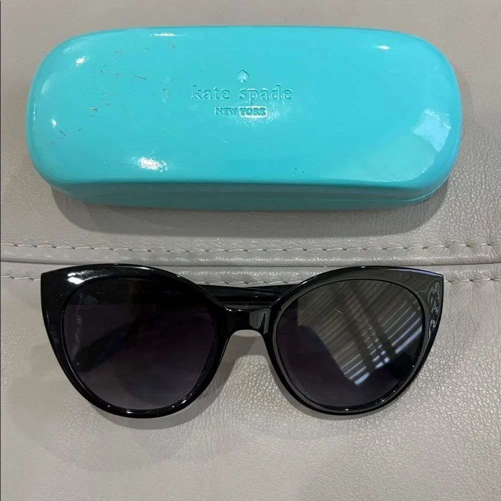 Kate Spade New YorkβSamantha/S 8079O Black Cat Eye Sunglasses.